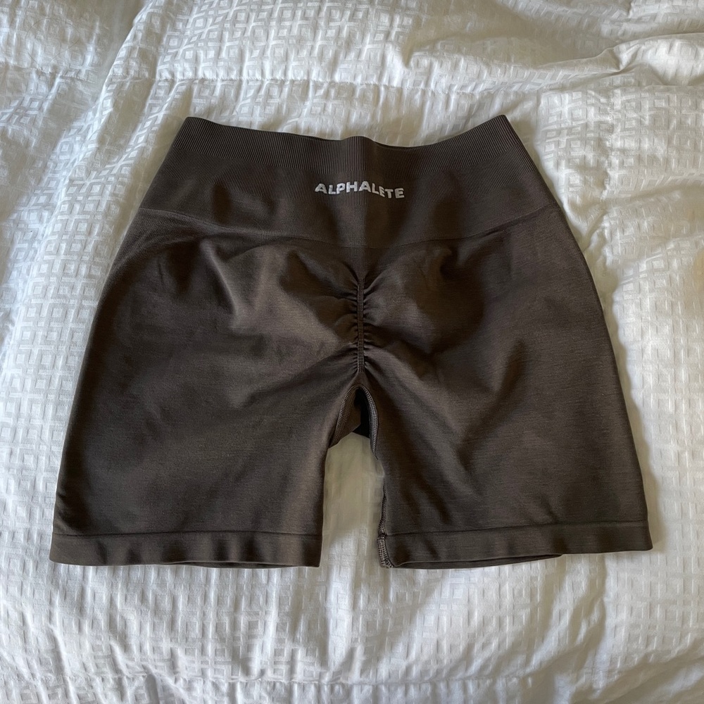 Alphalete Amplify Mocha Shorts